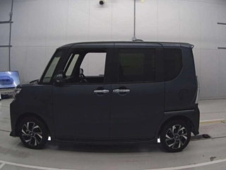 DAIHATSU TANTO 2022