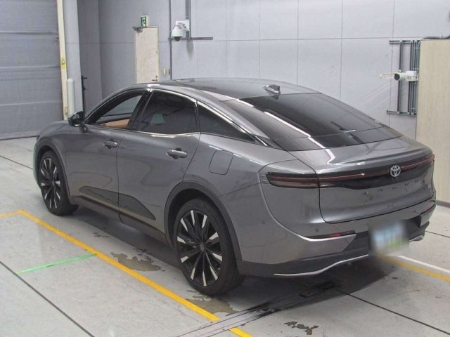 TOYOTA CROWN CROSSOVER 2023