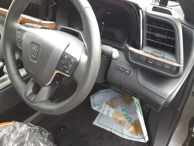 TOYOTA CROWN CROSSOVER 2023