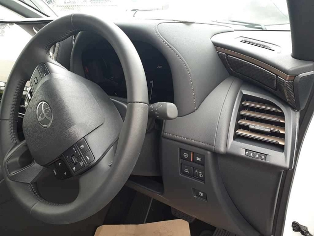 TOYOTA ALPHARD 2025