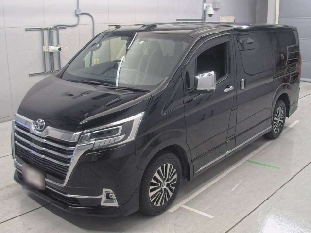 TOYOTA GRANACE 2022