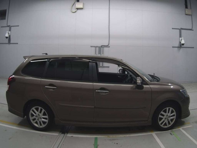 TOYOTA COROLLA FIELDER 2012