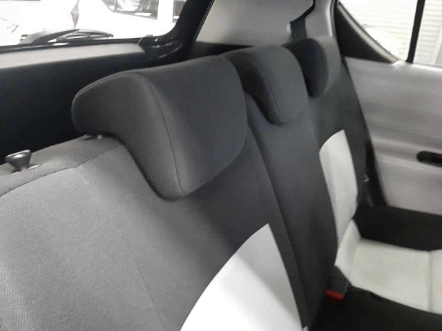 TOYOTA AQUA 2012
