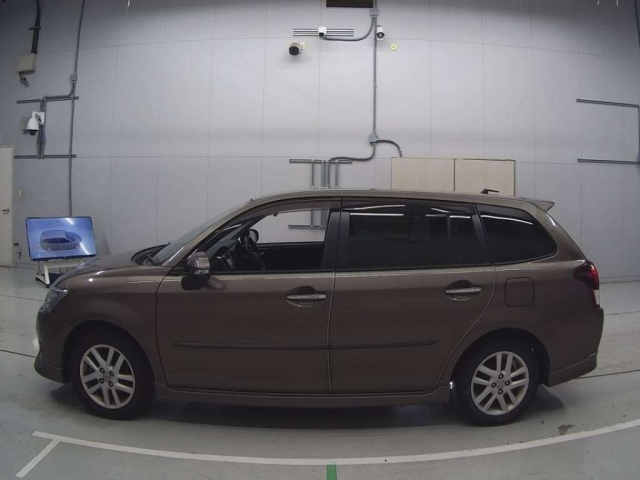 TOYOTA COROLLA FIELDER 2012