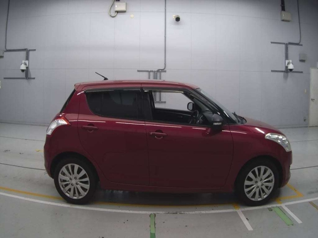 SUZUKI SWIFT 2011