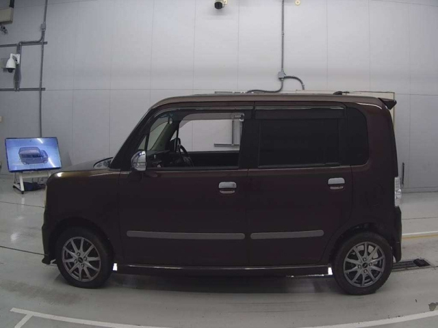 TOYOTA PIXIS SPACE 2013