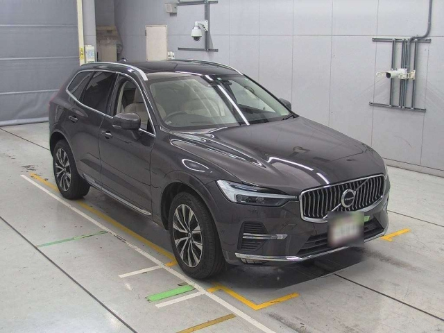 VOLVO XC60 2022