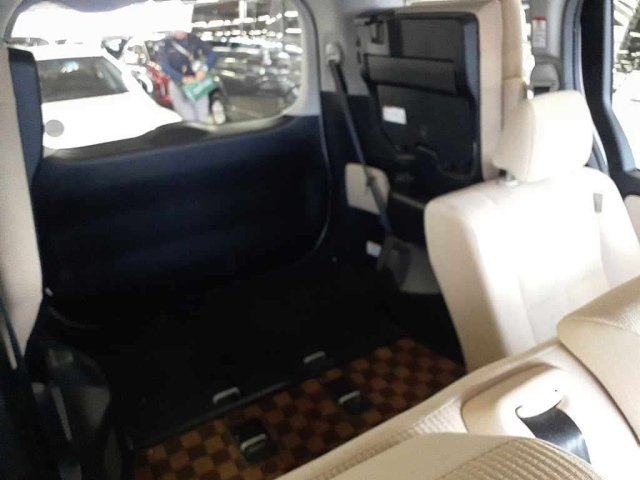 TOYOTA NOAH 2015