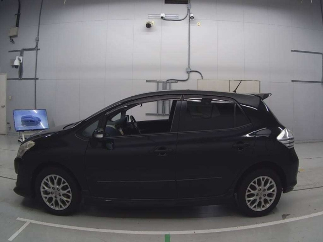 TOYOTA BLADE 2008