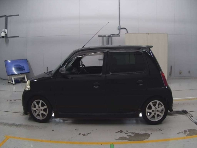 DAIHATSU ESSE 2010