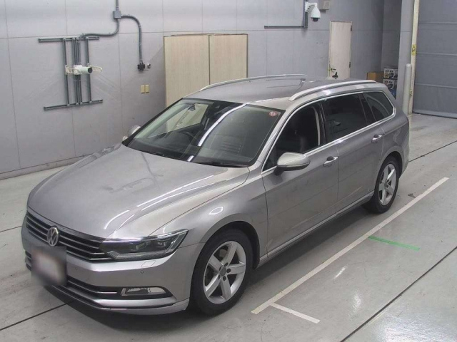 VOLKSWAGEN PASSAT VARIANT 2016