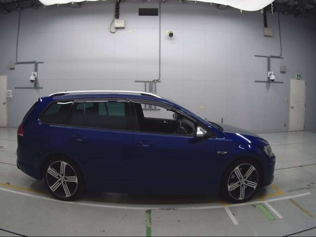VOLKSWAGEN GOLF VARIANT 2016