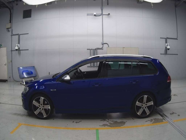 VOLKSWAGEN GOLF VARIANT 2016