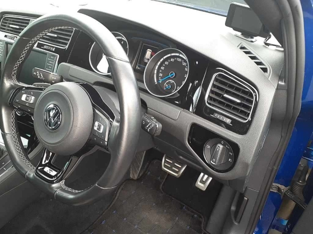 VOLKSWAGEN GOLF VARIANT 2016