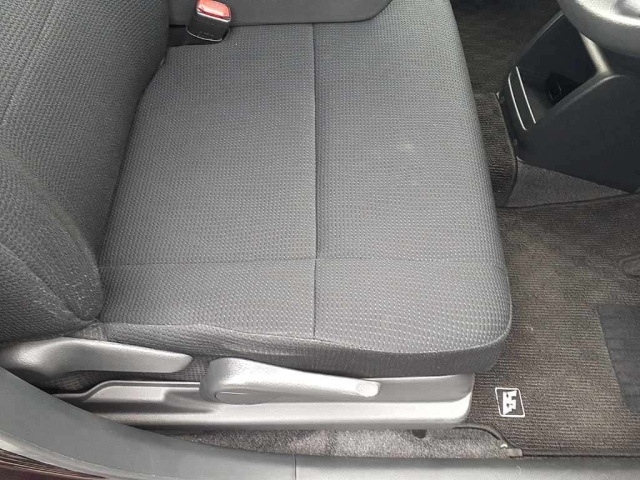 TOYOTA BB 2012