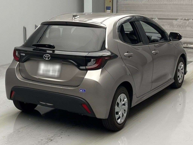 TOYOTA YARIS 2024