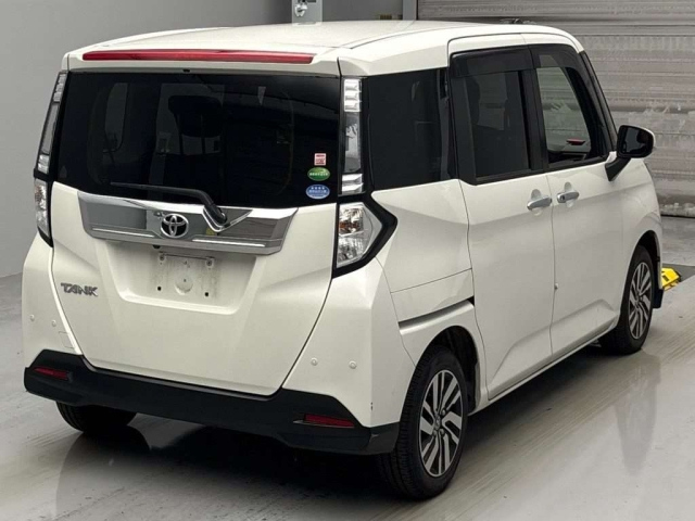 TOYOTA TANK 2020