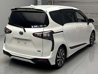 TOYOTA SIENTA 2017
