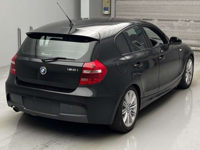 BMW 1 SERIES 2009