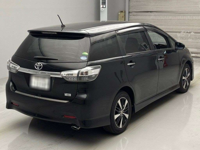 TOYOTA WISH 2014