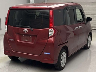 TOYOTA ROOMY 2021