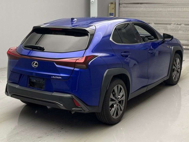 LEXUS UX 2022