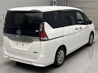 NISSAN SERENA 2017