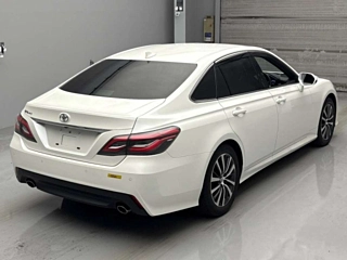 TOYOTA CROWN 2018