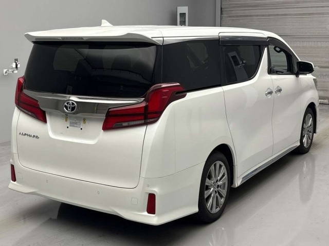 TOYOTA ALPHARD 2022
