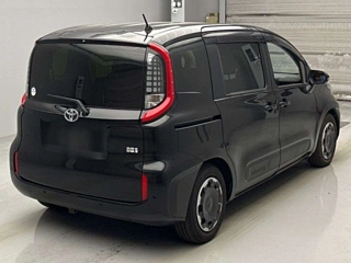 TOYOTA SIENTA 2022