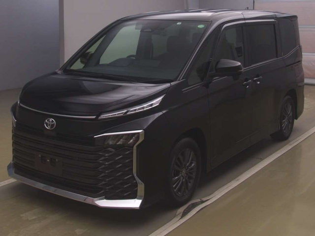 TOYOTA VOXY 2022