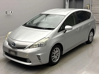 TOYOTA PRIUS ALPHA 2012
