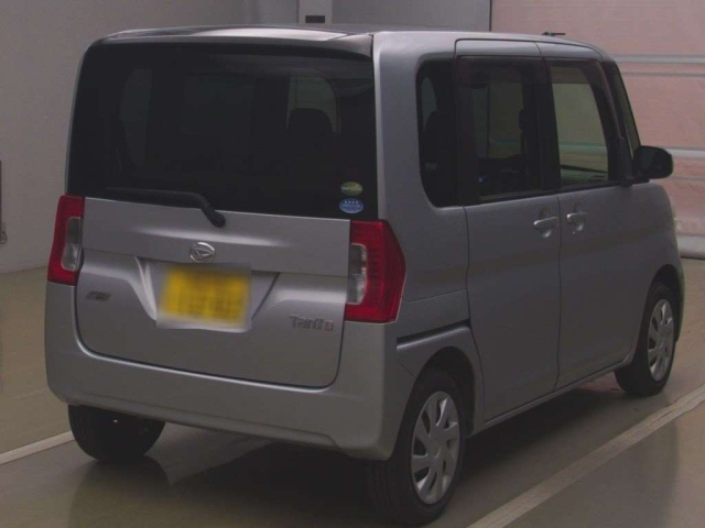 DAIHATSU TANTO 2015