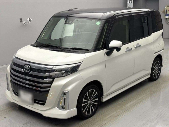 TOYOTA ROOMY 2021