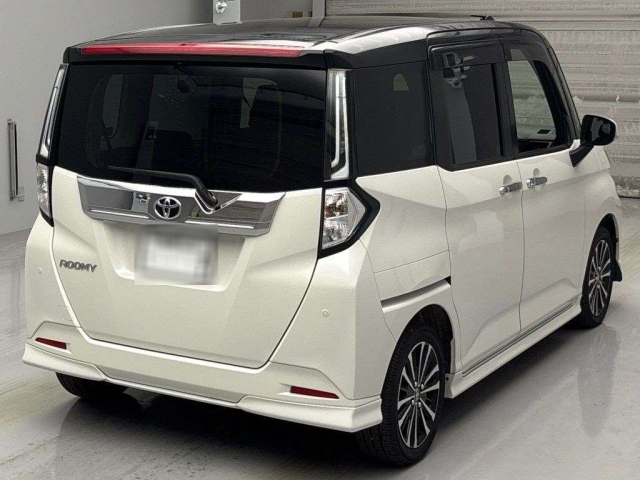 TOYOTA ROOMY 2021