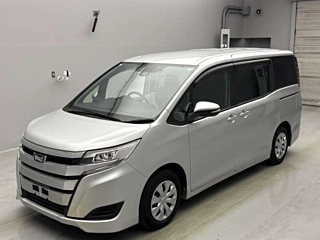 TOYOTA NOAH 2020