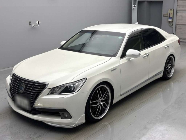 TOYOTA CROWN 2013