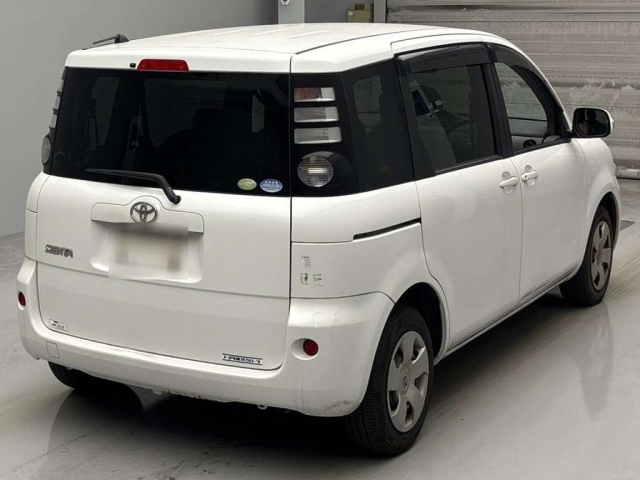 TOYOTA SIENTA 2008