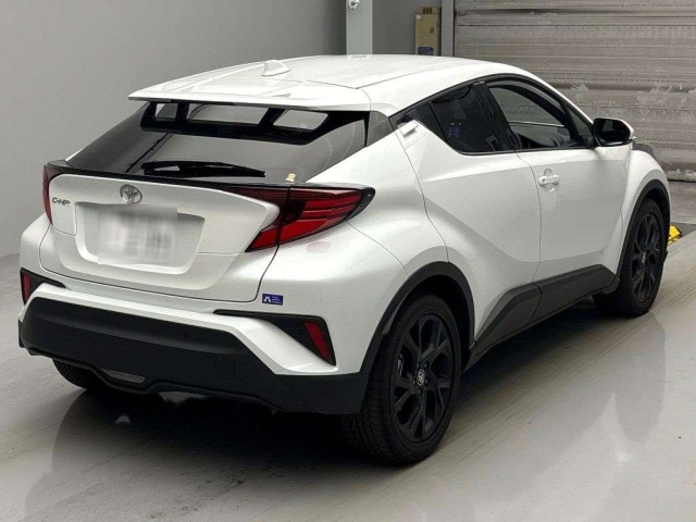 TOYOTA C-HR 2023