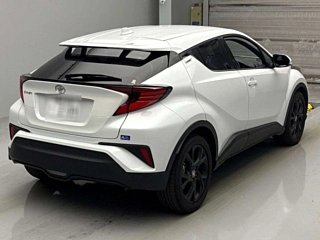 TOYOTA C-HR 2023