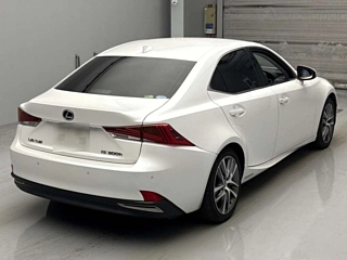 LEXUS IS 2018