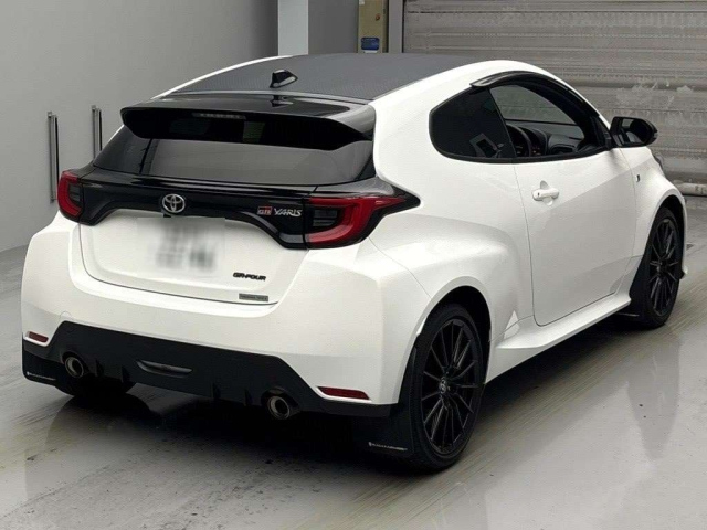 TOYOTA YARIS 2023