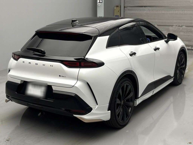 TOYOTA CROWN SPORT 2024