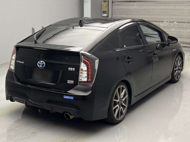 TOYOTA PRIUS 2015