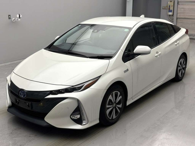 TOYOTA PRIUS PHV 2020