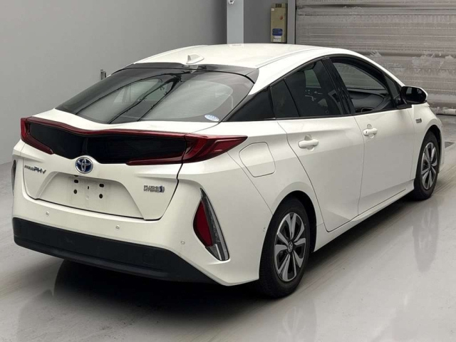 TOYOTA PRIUS PHV 2020