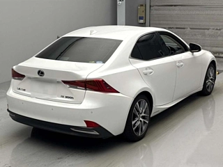 LEXUS IS 2018