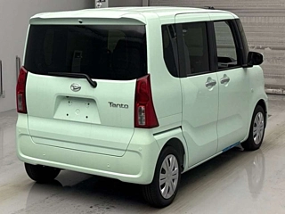 DAIHATSU TANTO 2024
