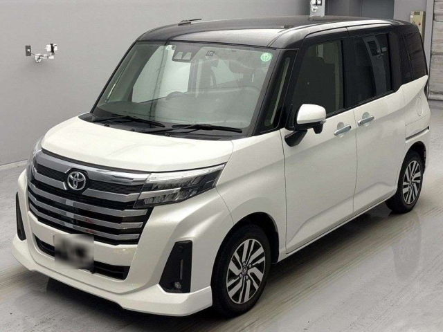 TOYOTA ROOMY 2022