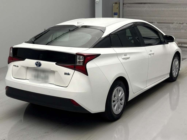 TOYOTA PRIUS 2022
